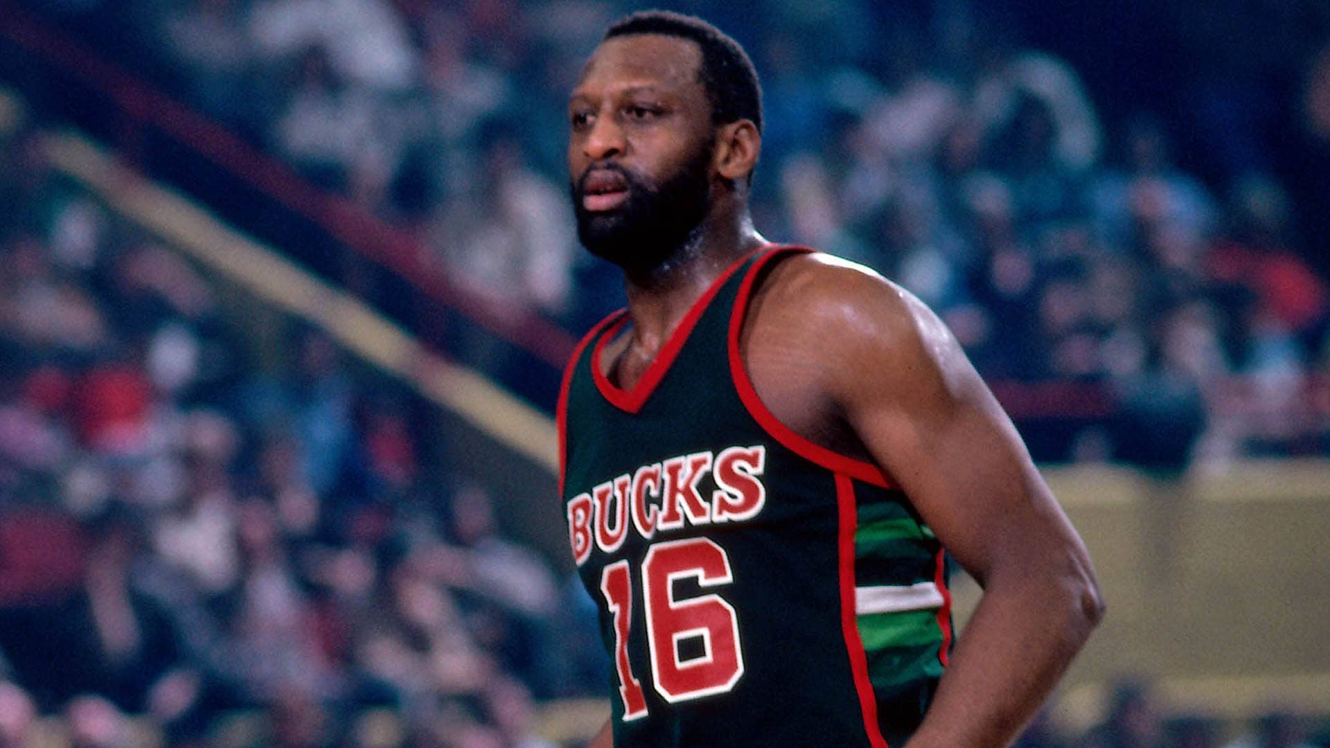 Bob Lanier playing